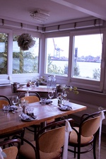 Hochzeitsfeier mit Elbblick
