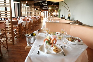 Bild 1 von LODGE