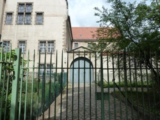 Picture 3 of THE KNAST - Lichthof