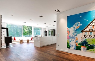 Picture 2 of QX Manor