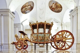Der Goldene Wagen