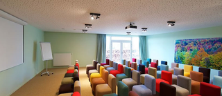 Bild 2 von Tagen und Feiern im Off Hotel & Meeting Venues