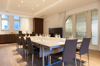 Bild 2 von Tagen und Feiern im Kozmo Hotel Suites & Spa