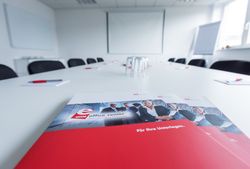 Bild 1 von Meetingraum