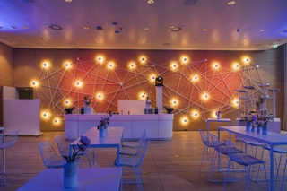 Picture 10 of Hans Meyer Flex Space – Berlin Central Station: Where Connections Create Impac