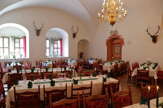 Picture 2 of Schlossgaststätte mit Tafelstube, Saal und Eckstube