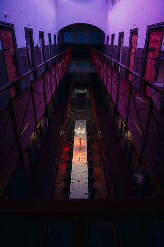 Picture 5 of THE KNAST - Lichthof
