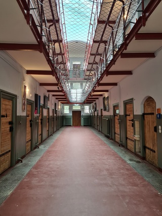 Picture 9 of THE KNAST - Lichthof