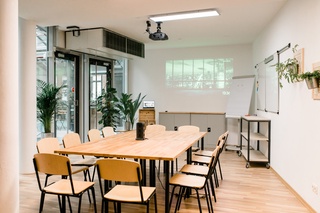 Bild 3 von große Eventfläche