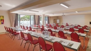 Picture 2 of Hotel Villa Medici - Hotel in Bad Schönborn - Ausstellung
