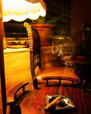 Bild 6 von Zigarren Lounge - In unserer Raucherlounge können Sie die Seele baumeln lassen