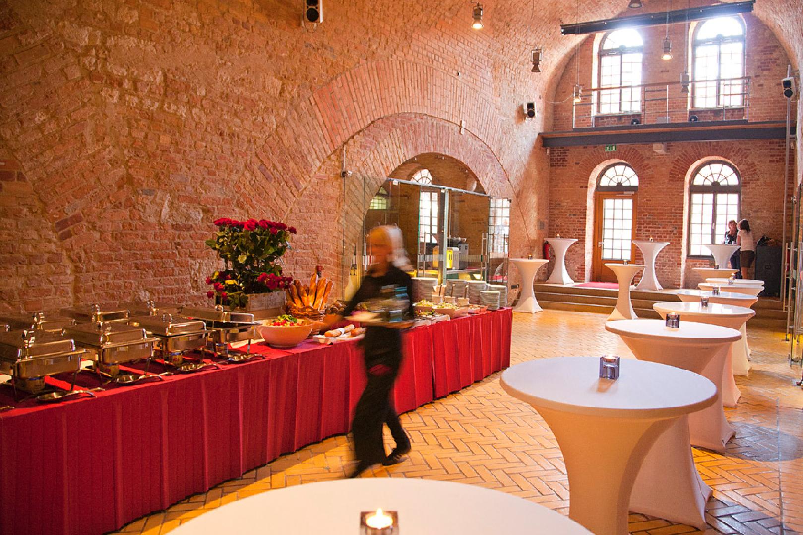 Basement Event Location – Konferenzraum, Lounge, Eventlocation, Club ...