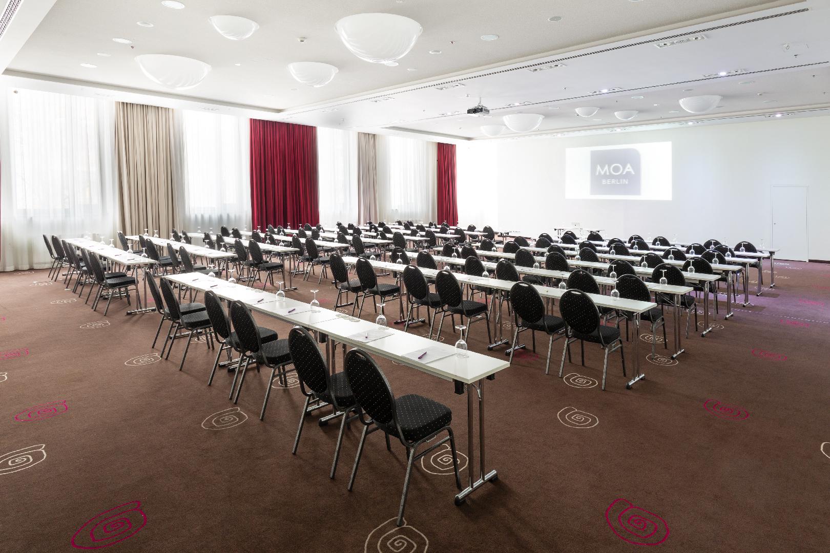 Bild 2 von Convention Hall des Mercure Hotel MOA Berlin I Atrium I 40 Eventspaces über 3 Meeting Etagen I 336 Zimmer