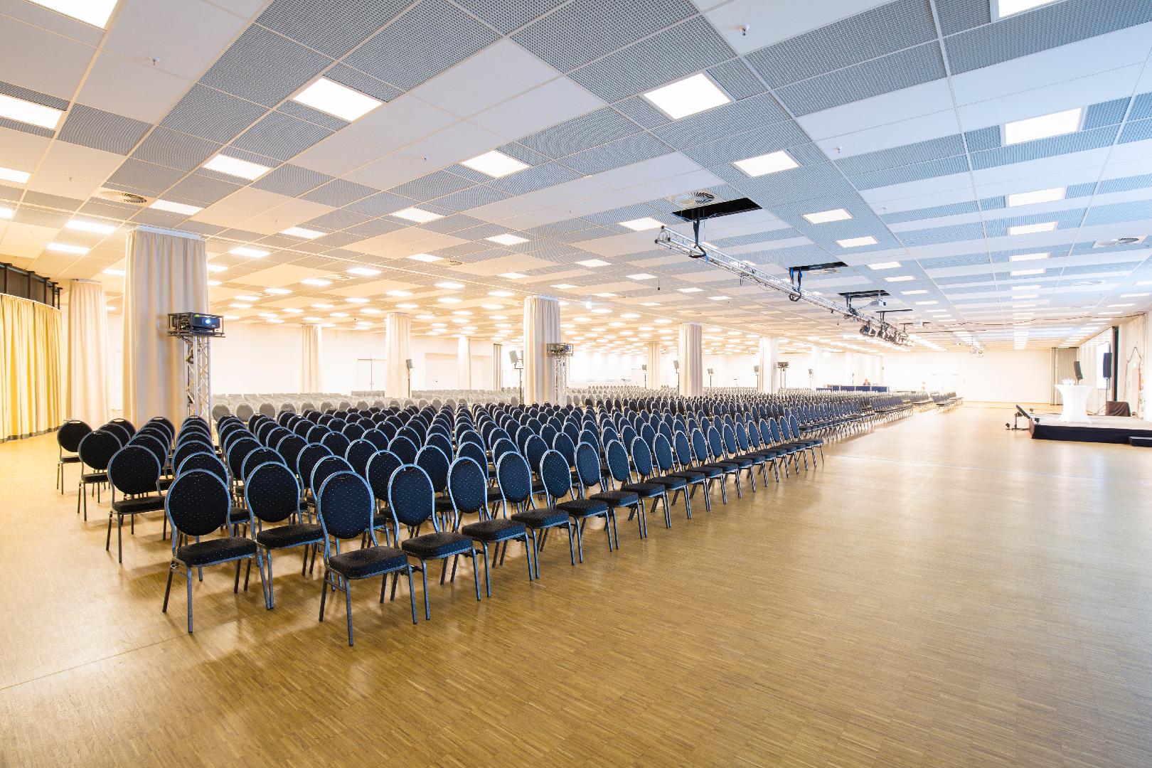 Bild 1 von Convention Hall des Mercure Hotel MOA Berlin I Atrium I 40 Eventspaces über 3 Meeting Etagen I 336 Zimmer